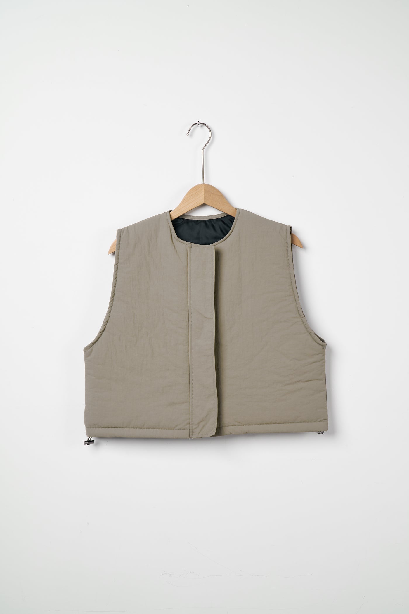 storets.com Skylar Nylon Cropped Vest