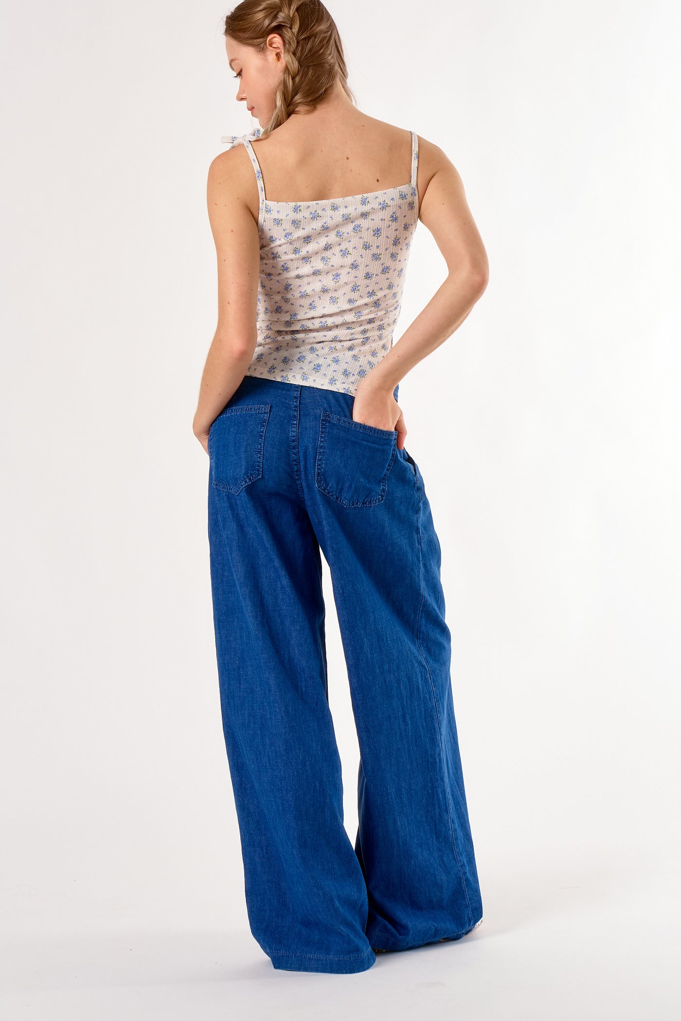 storets.com Alya Belted Wide Leg Jeans