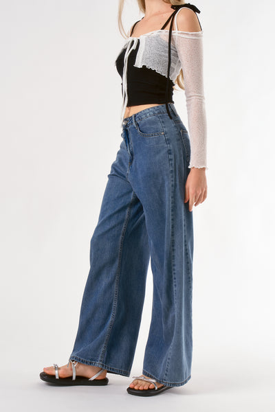 storets.com Bella Flared Jeans