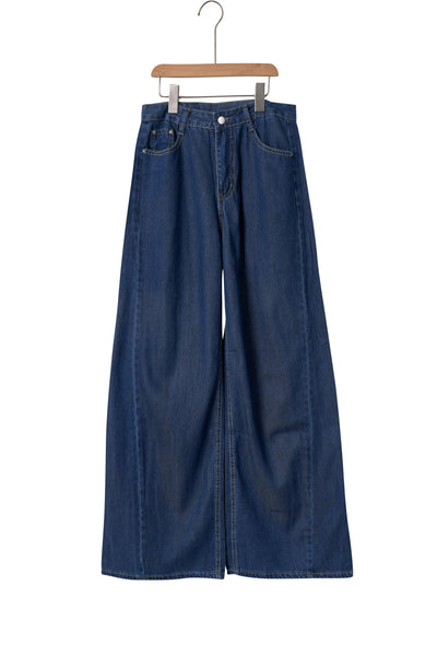 storets.com Bella Flared Jeans