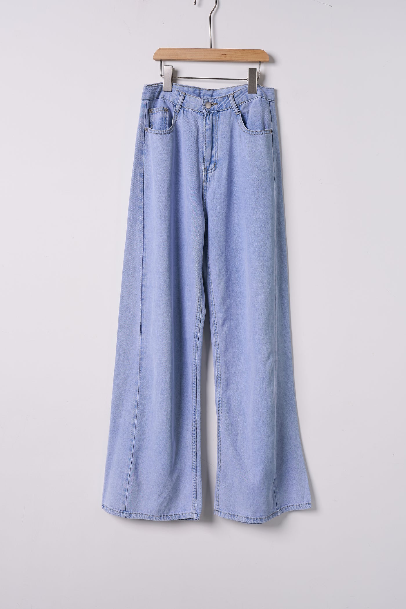 storets.com Bella Flared Jeans