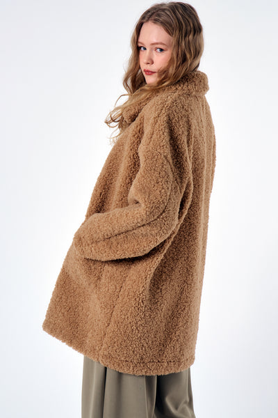 storets.com Carla Boucle Teddy Coat