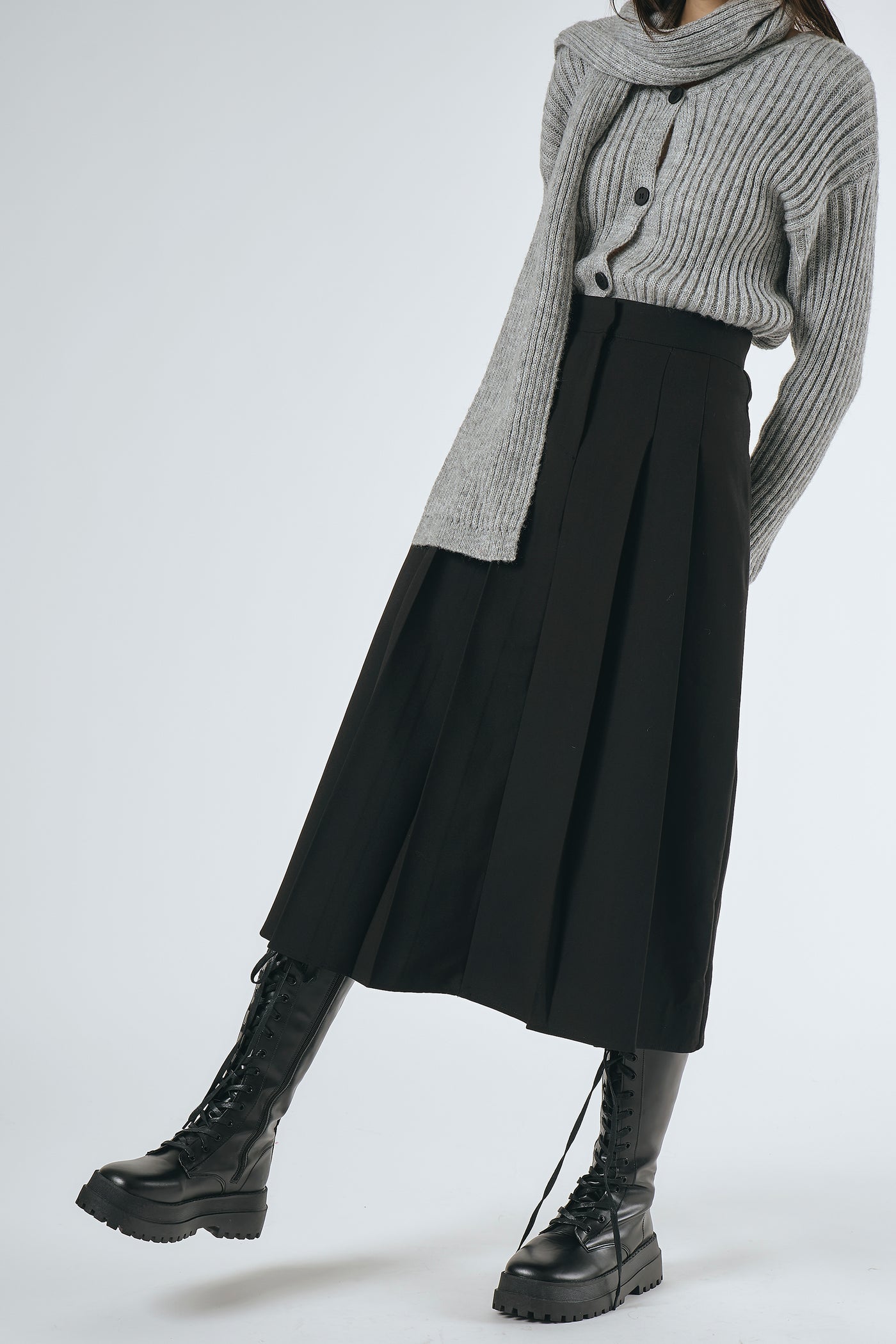 storets.com Cathia Pleated Midi Skirt