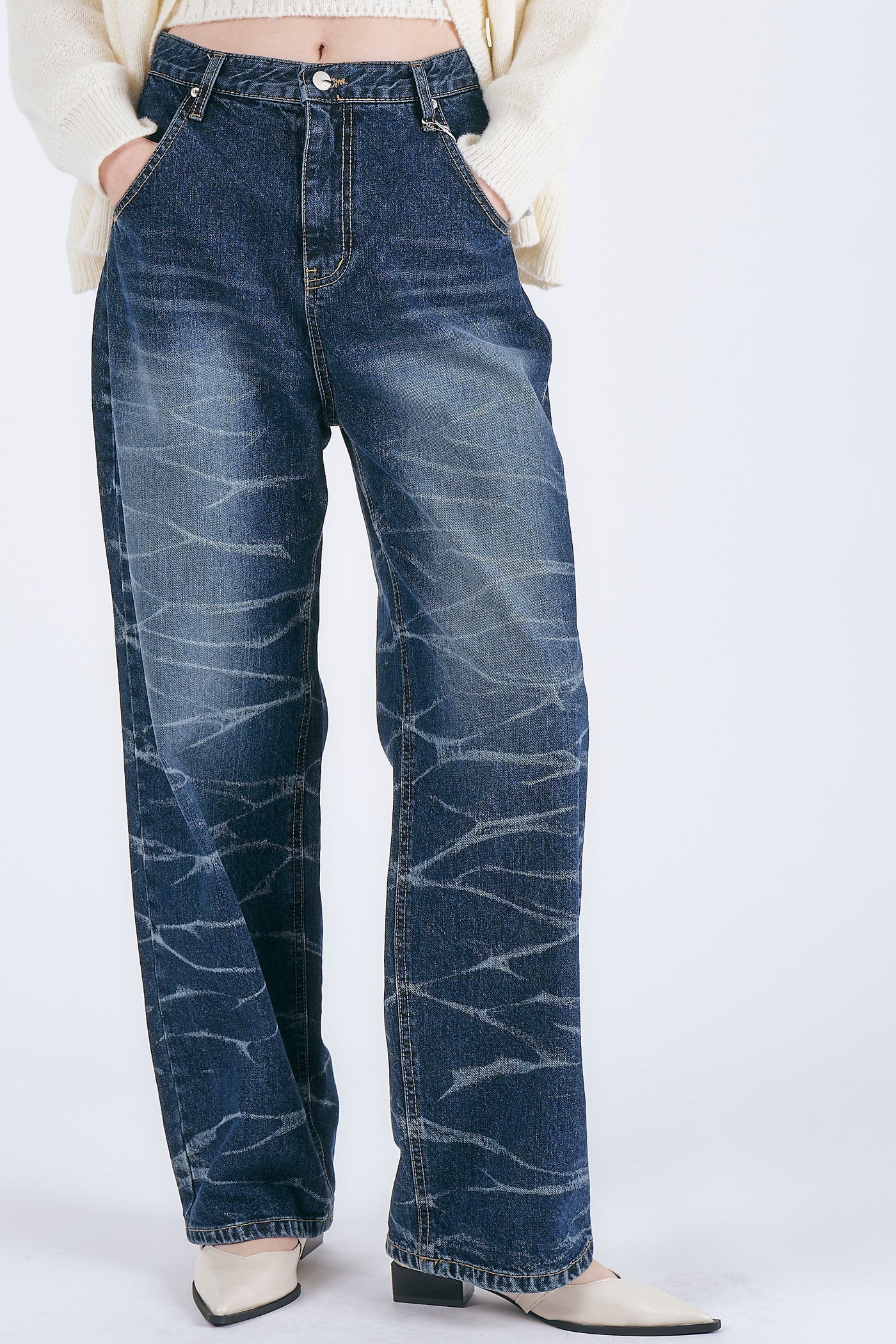 storets.com Daisy Whisker Wash Jeans