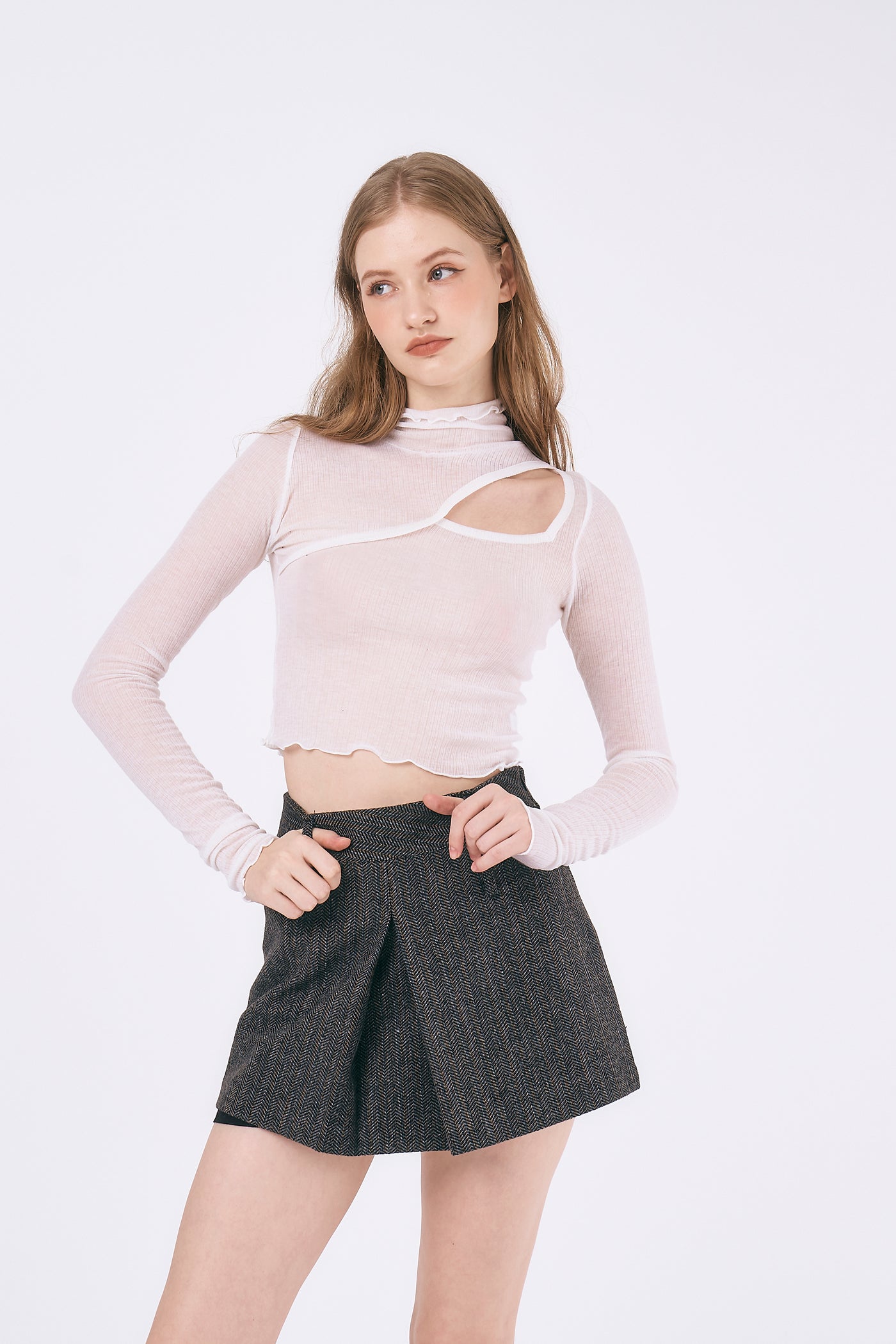 storets.com Eliana Cut-out Turtleneck Top
