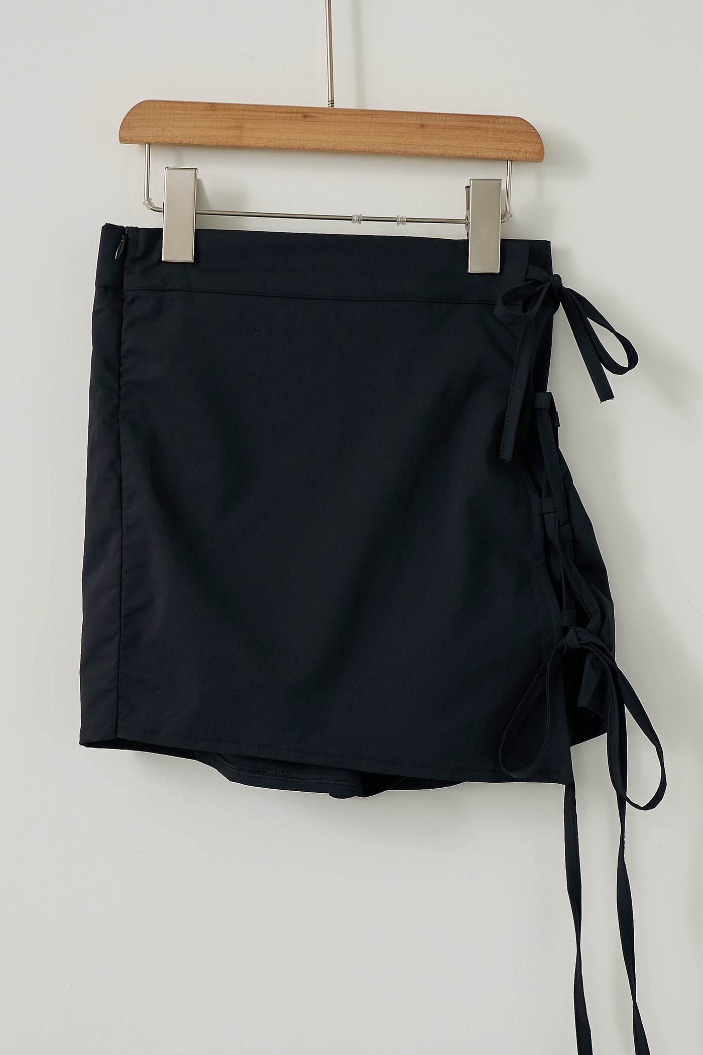 storets.com Emily Lace Up Skorts