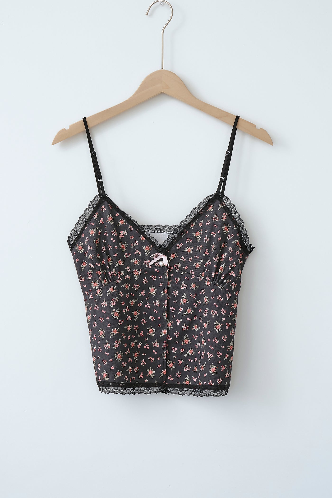 storets.com Gemma Floral Cami Top