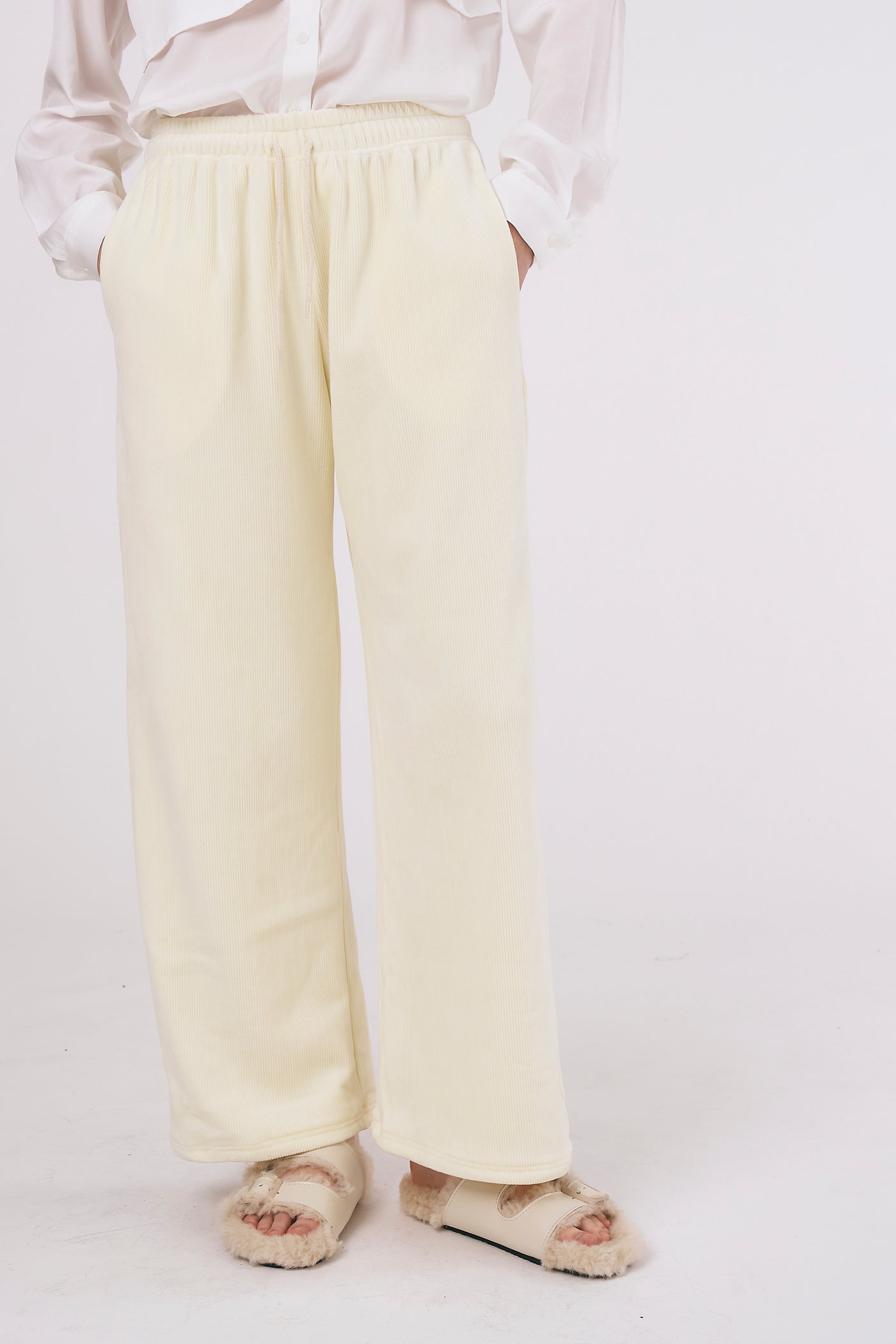 storets.com Hailey Velour Pants