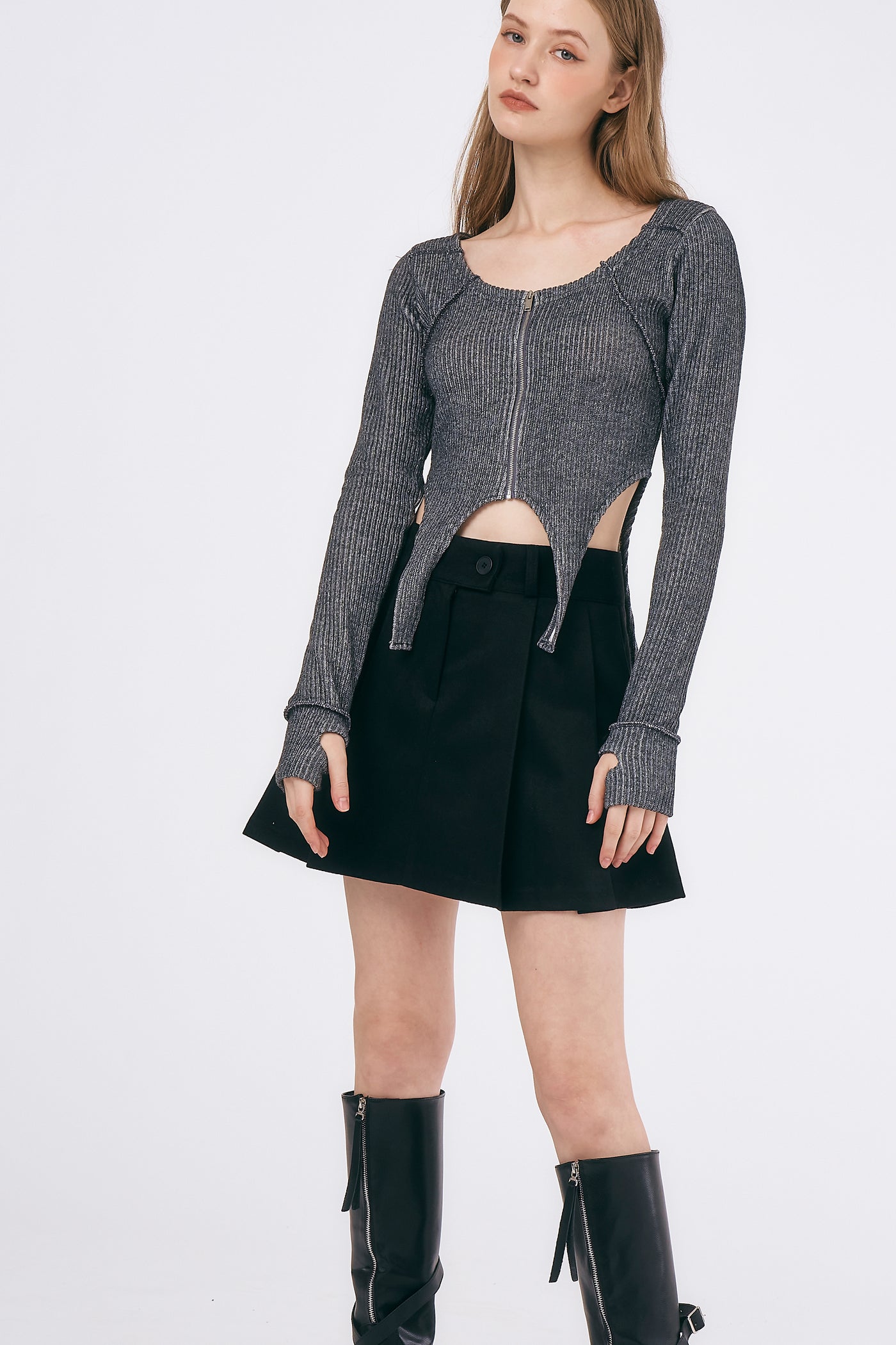 storets.com Isla Zip Front Cropped Top