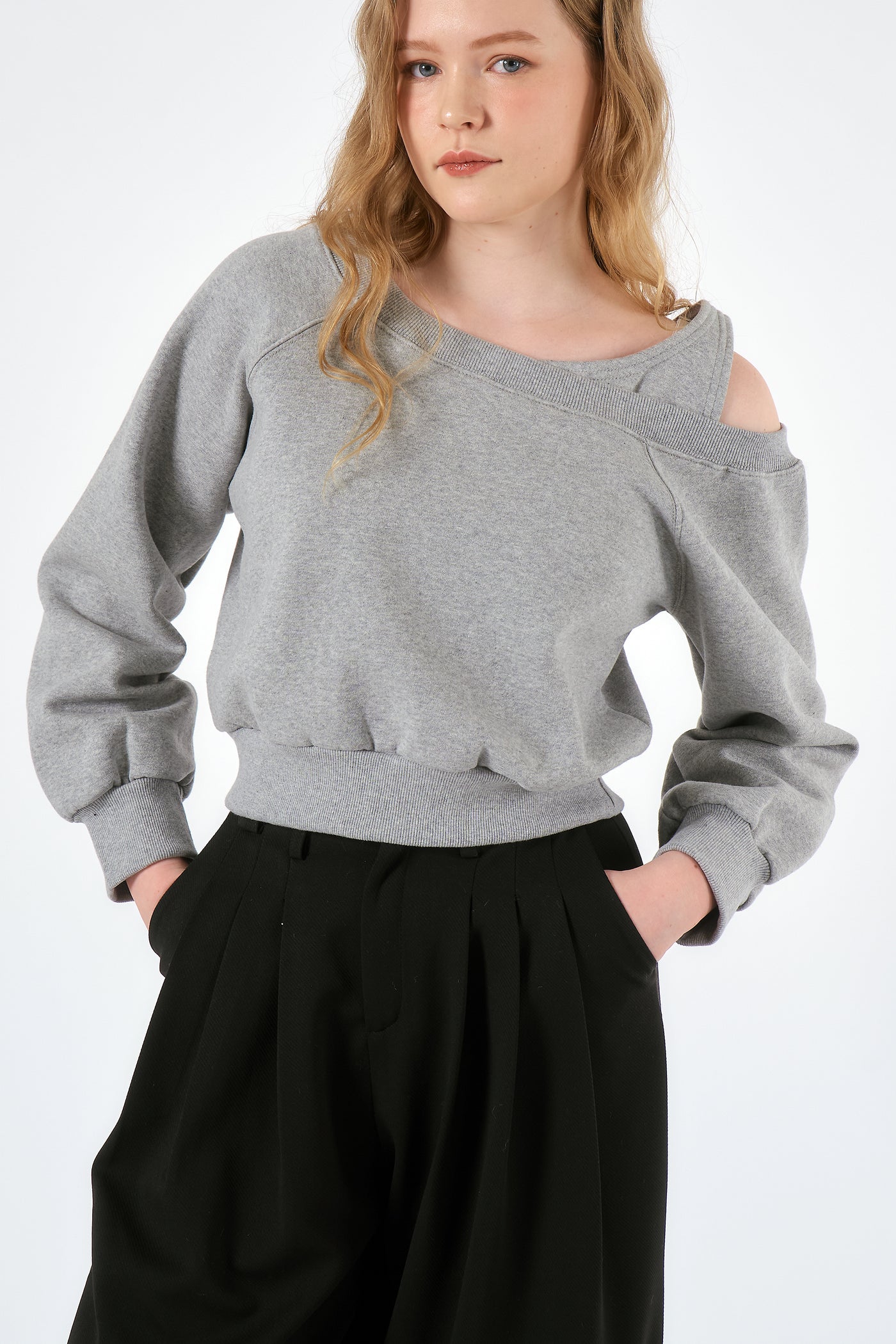 storets.com Jay Coldshoulder Sweatshirt