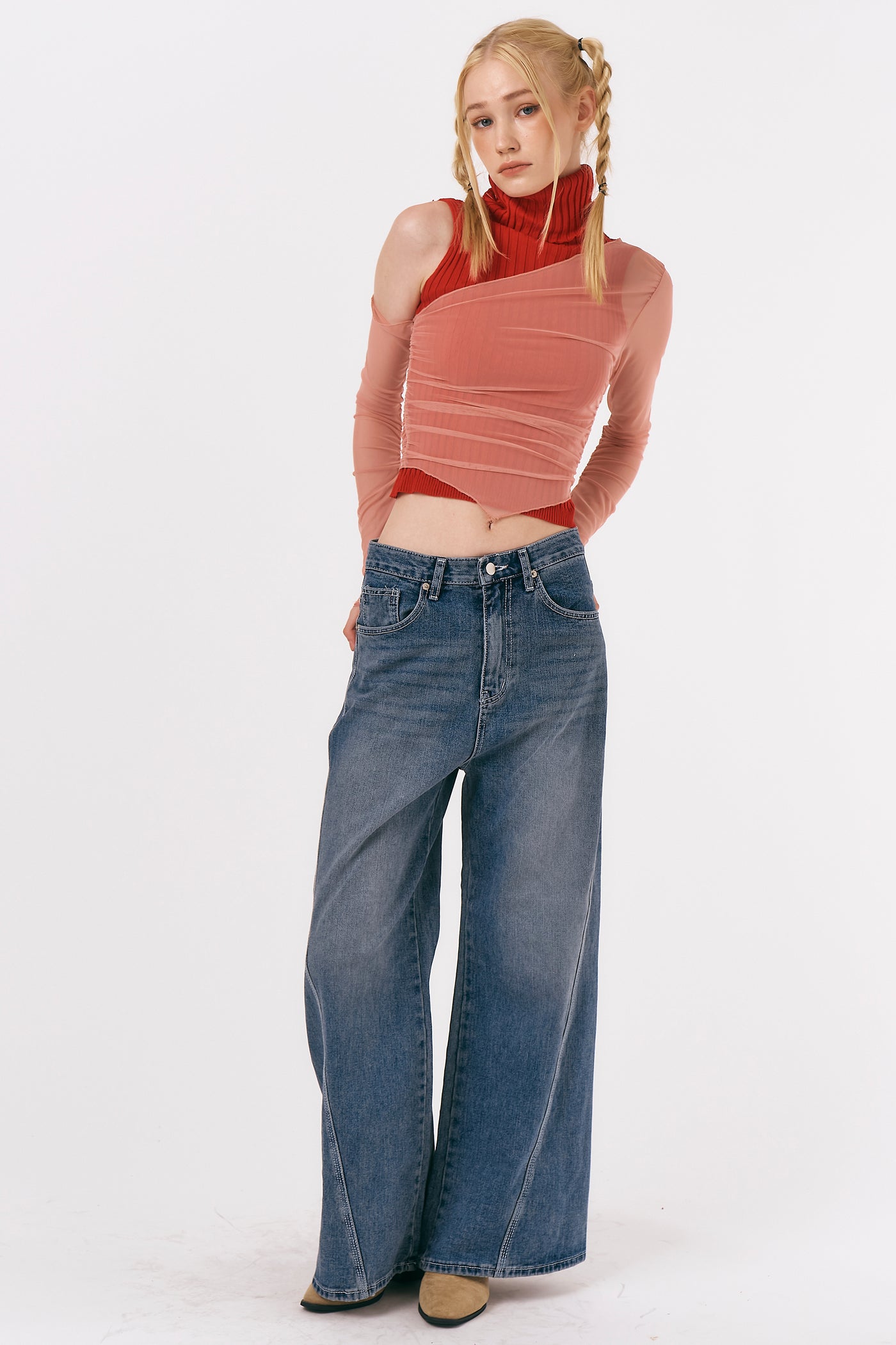 storets.com Ashly Flared Jeans