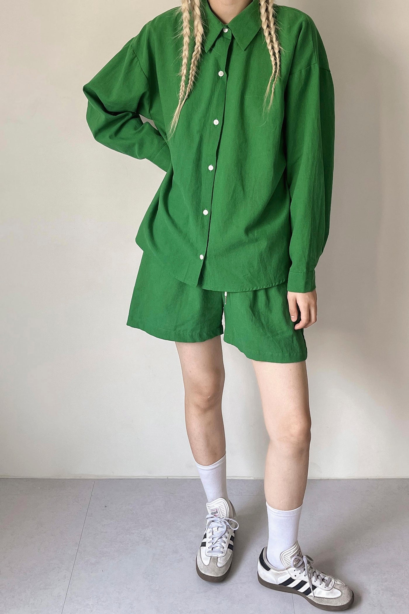 storets.com Mia Openback Linen Shirt