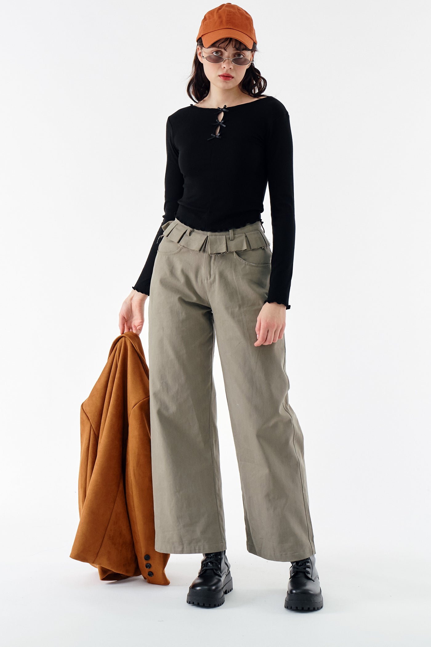 storets.com Layla Oversized Jeans w/Pleats