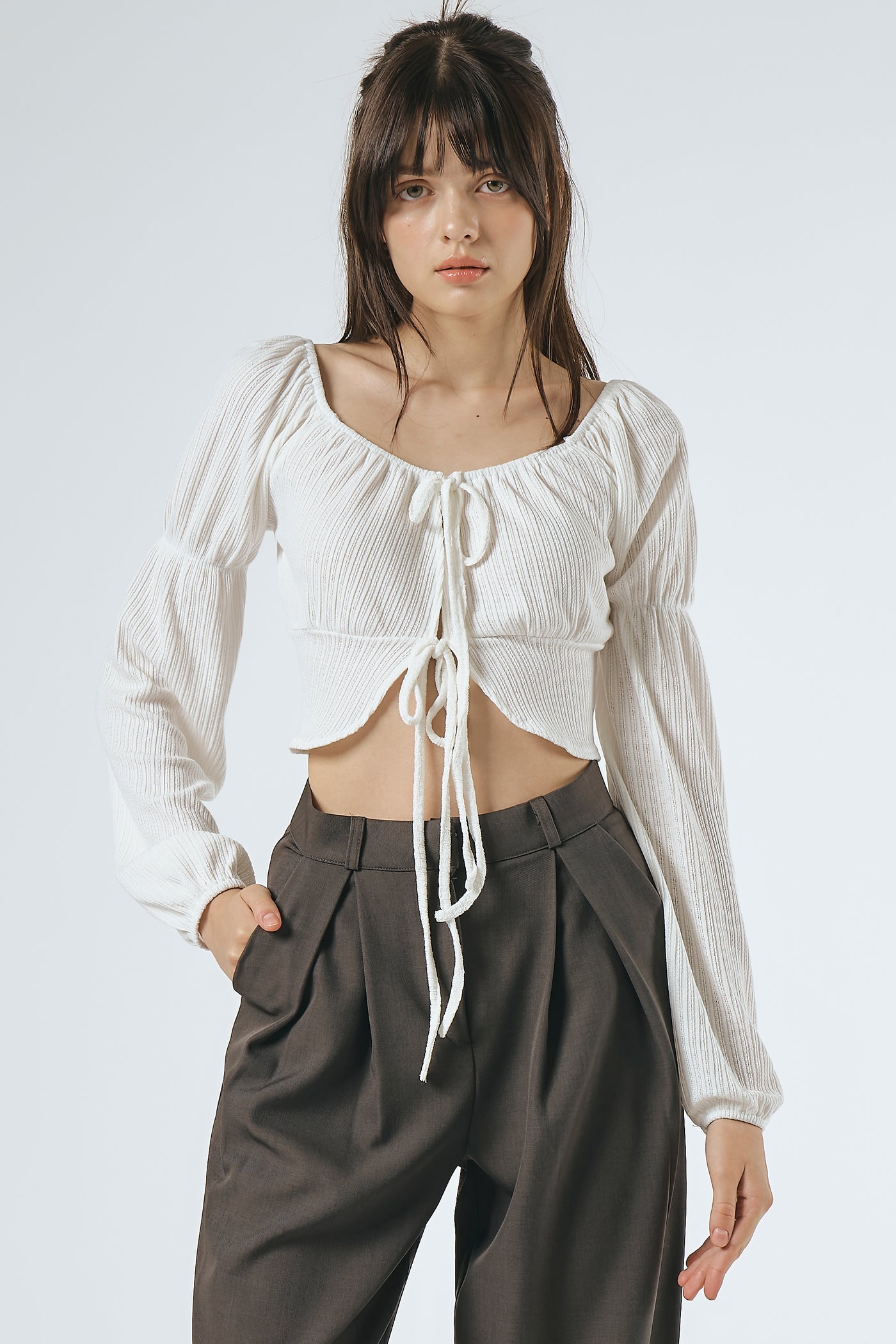 storets.com Pam Puff Sleeved Cropped Top