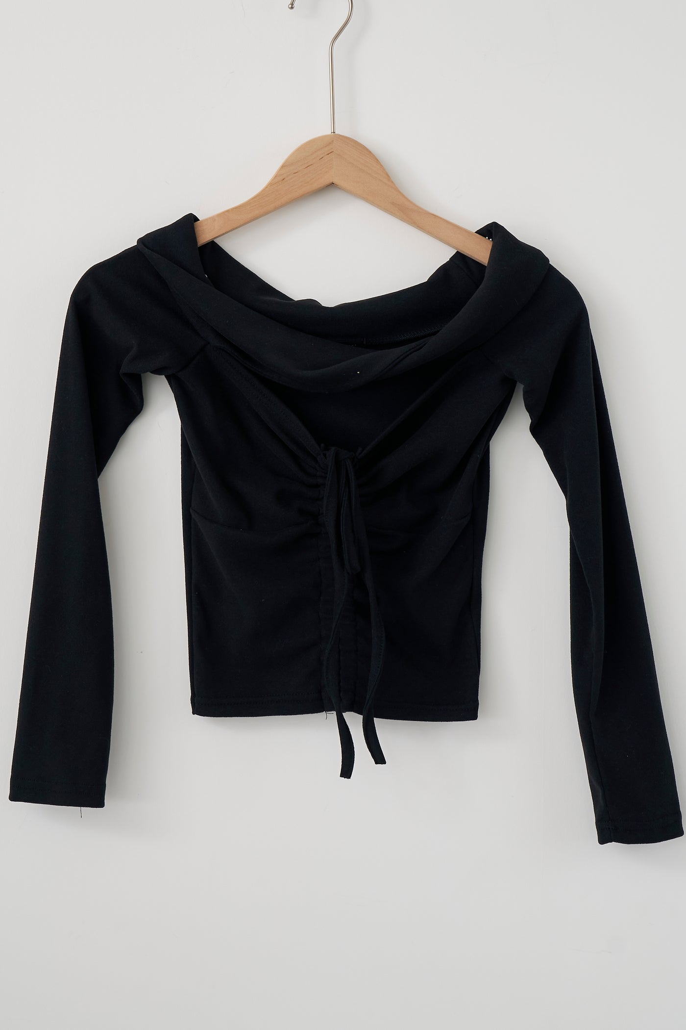 storets.com Peony Cut Out Top