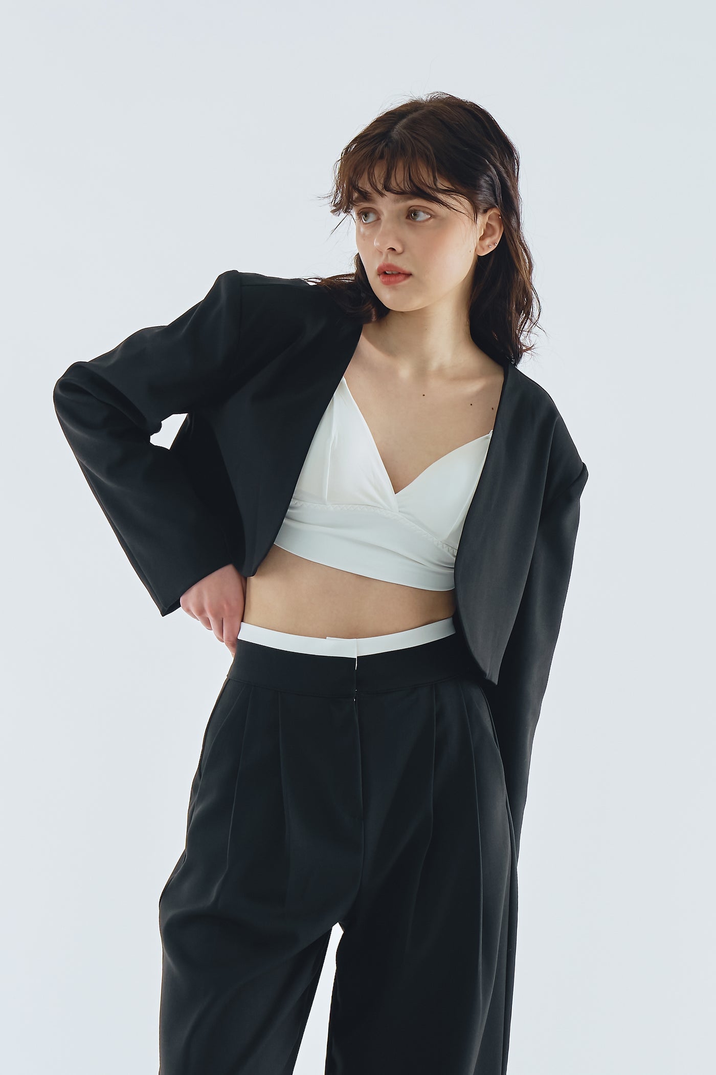 storets.com Sophia Cropped Jacket