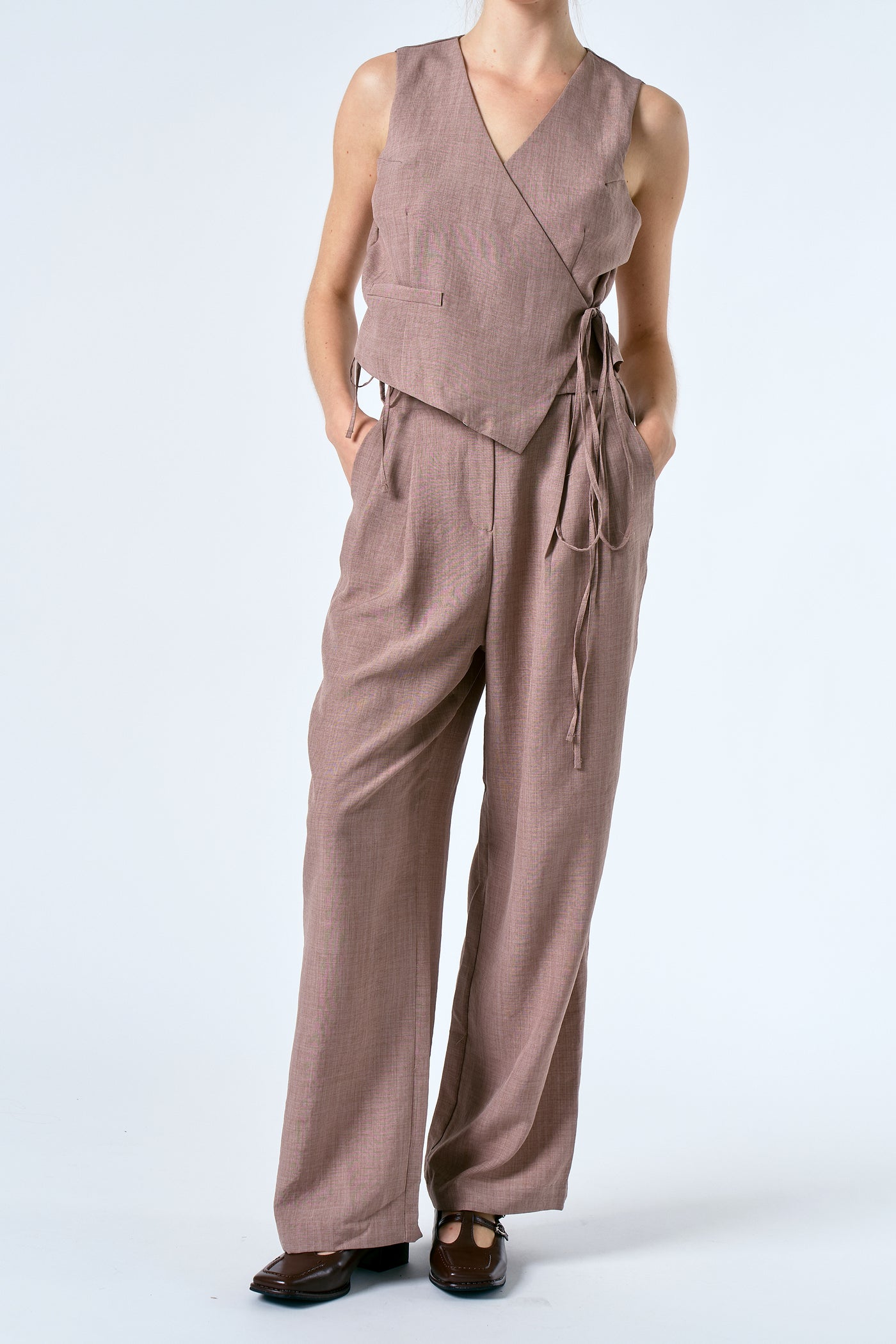 storets.com Sophie Pintucked Pants