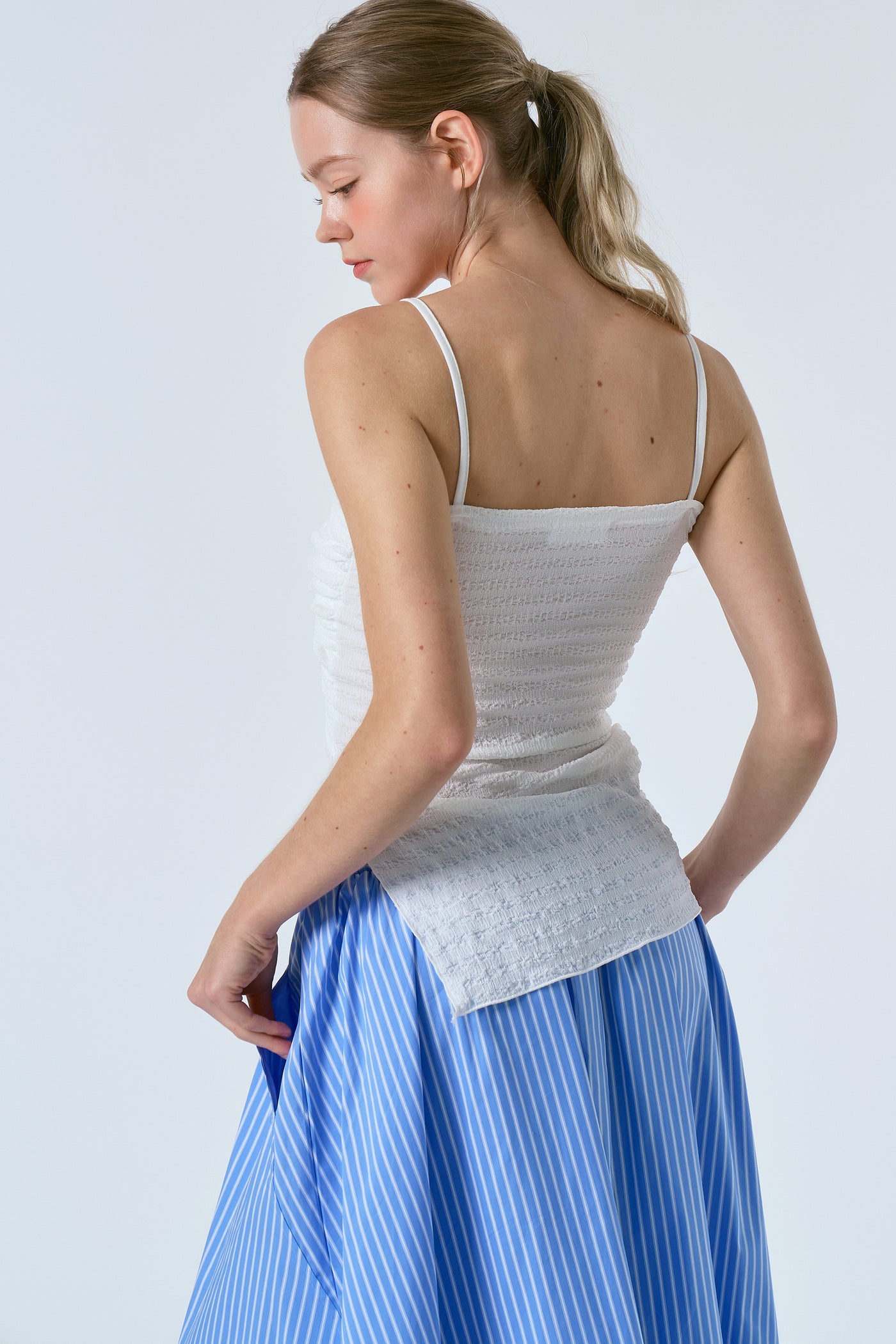 storets.com Yusra Strap Tube Top