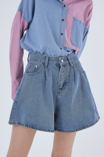 storets.com Zoe Pintucked Denim Shorts