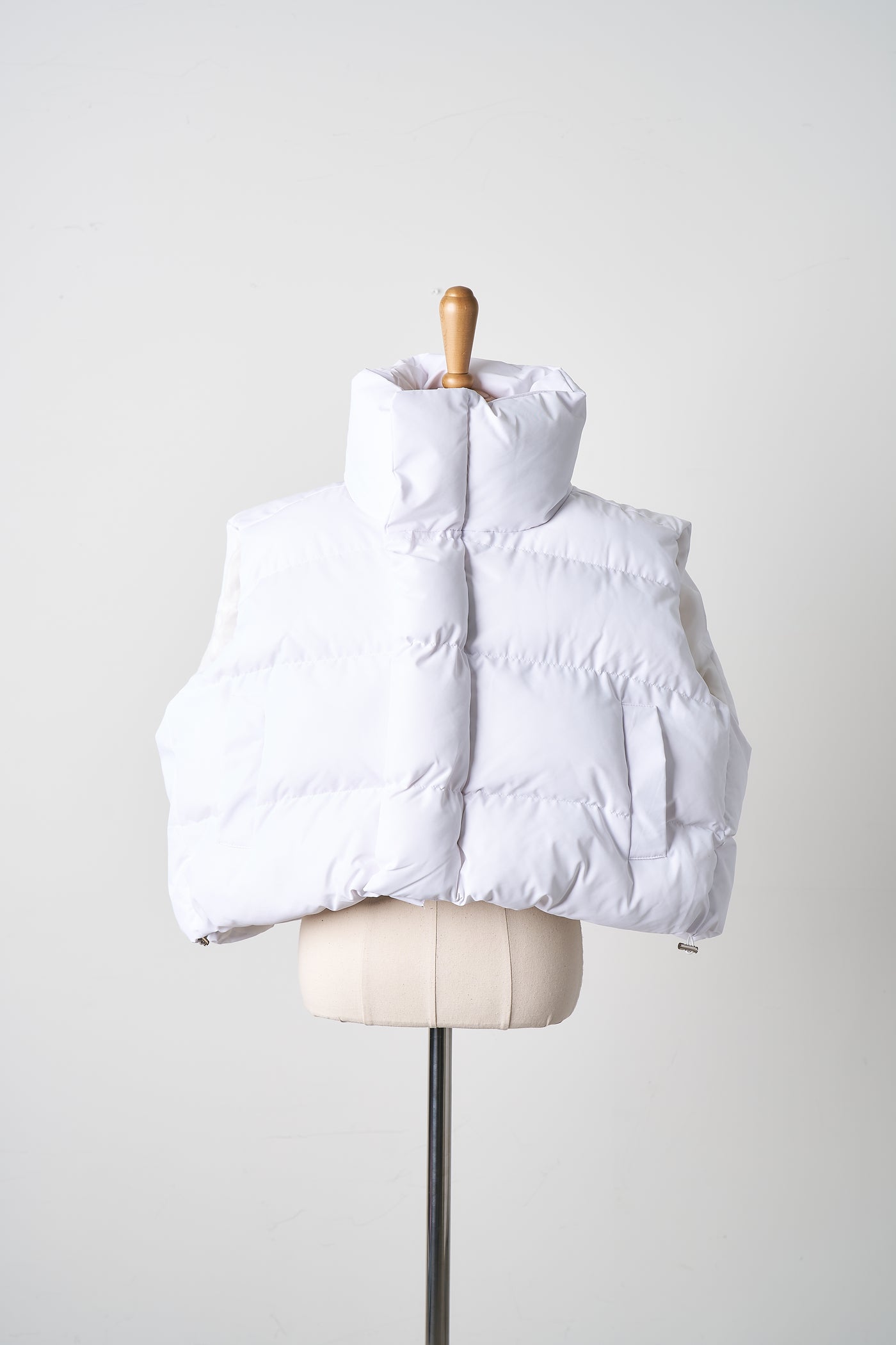 storets.com Phoebe Cropped Puffer Vest