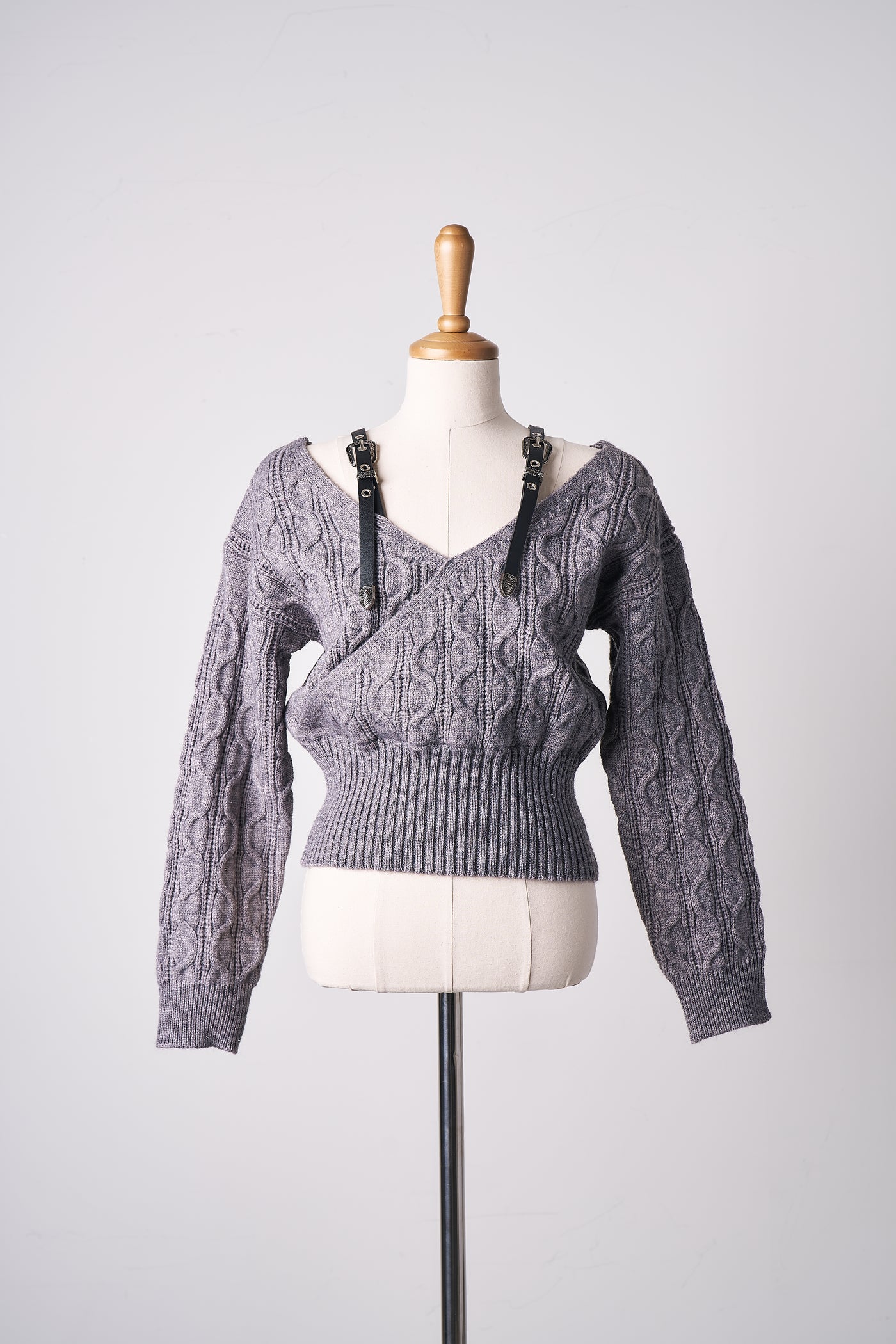 storets.com Maya Shoulder Strap Sweater