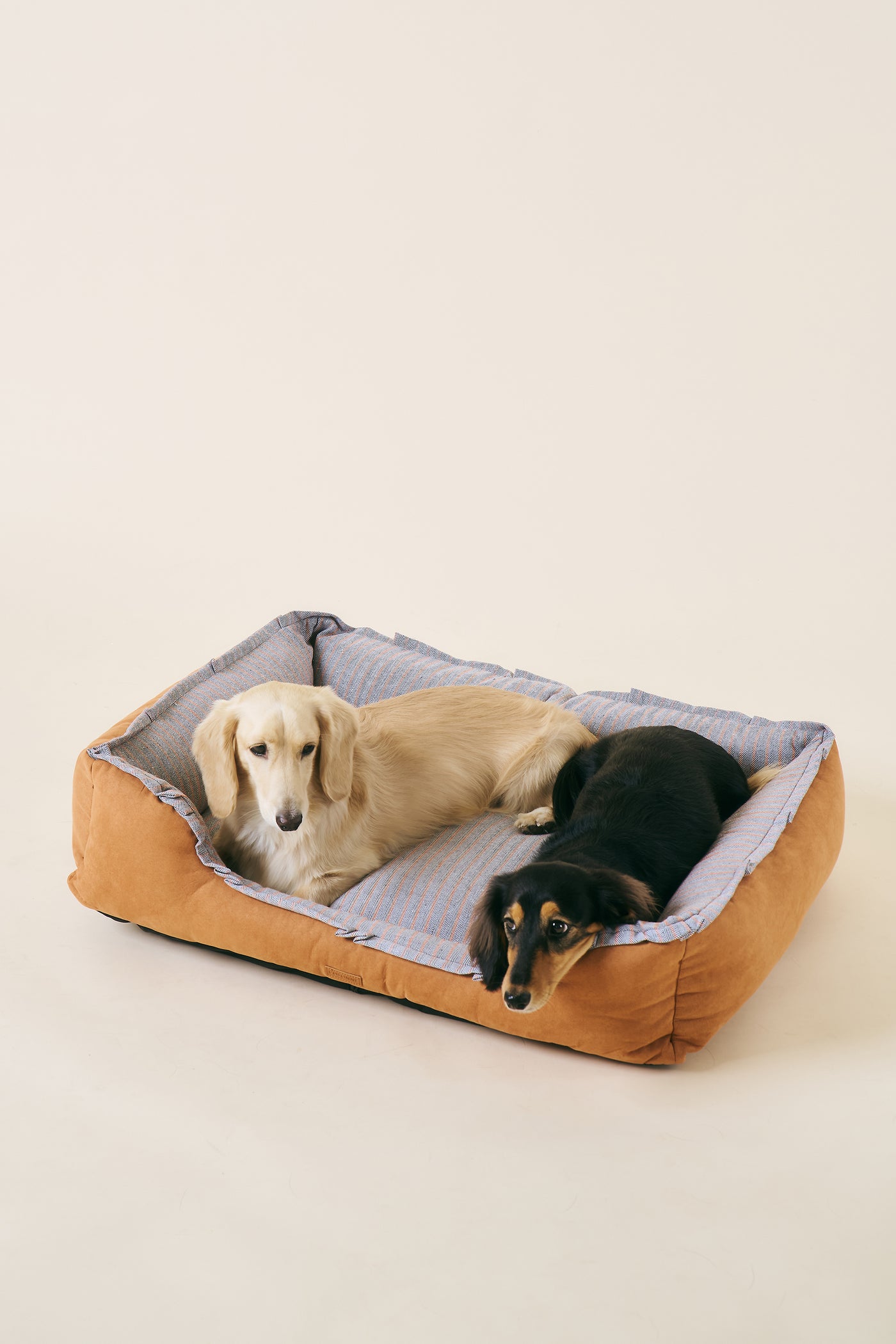storets.com [COSONNE] Herringbone Pet Bed