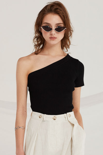 storets.com Cara One-Shoulder Knit Top