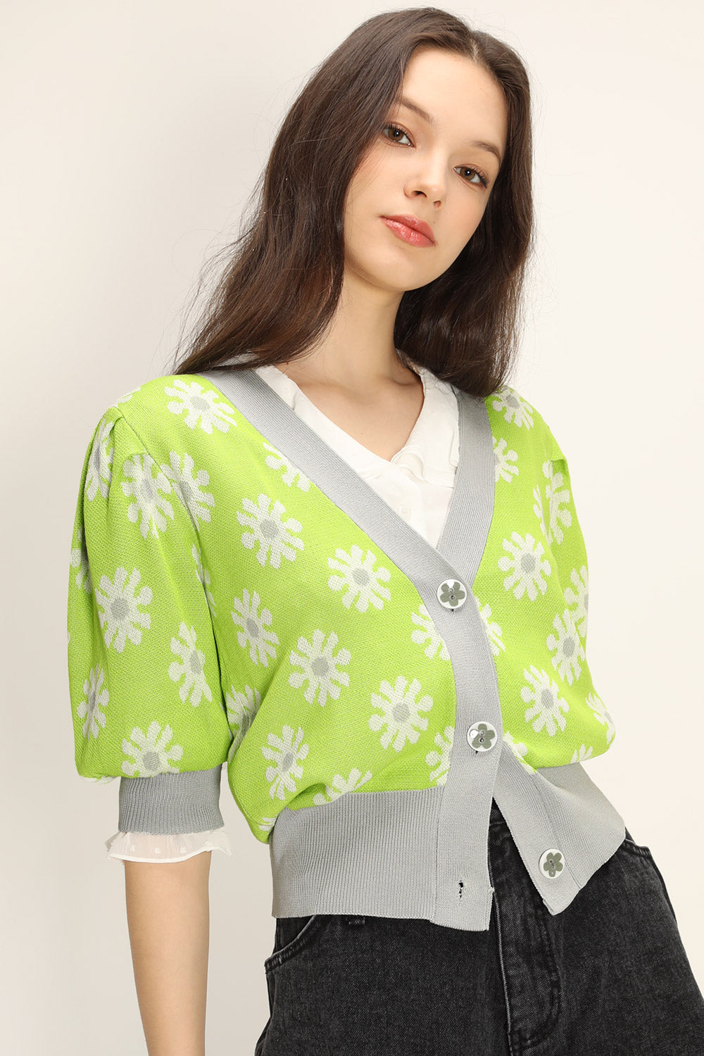 storets.com Kathleen Floral Puffed Cardigan