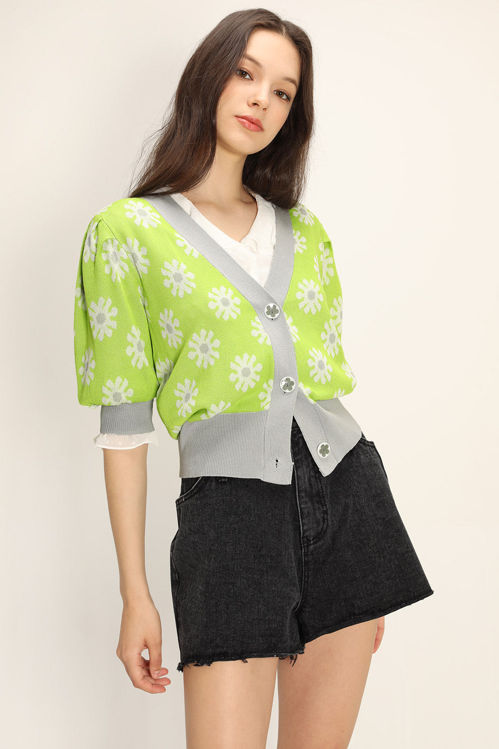 storets.com Kathleen Floral Puffed Cardigan