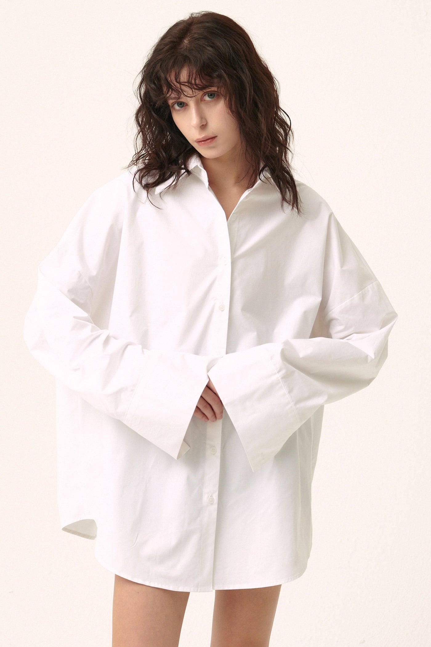 storets.com [NEW] Ariana Oversized Fit Shirt