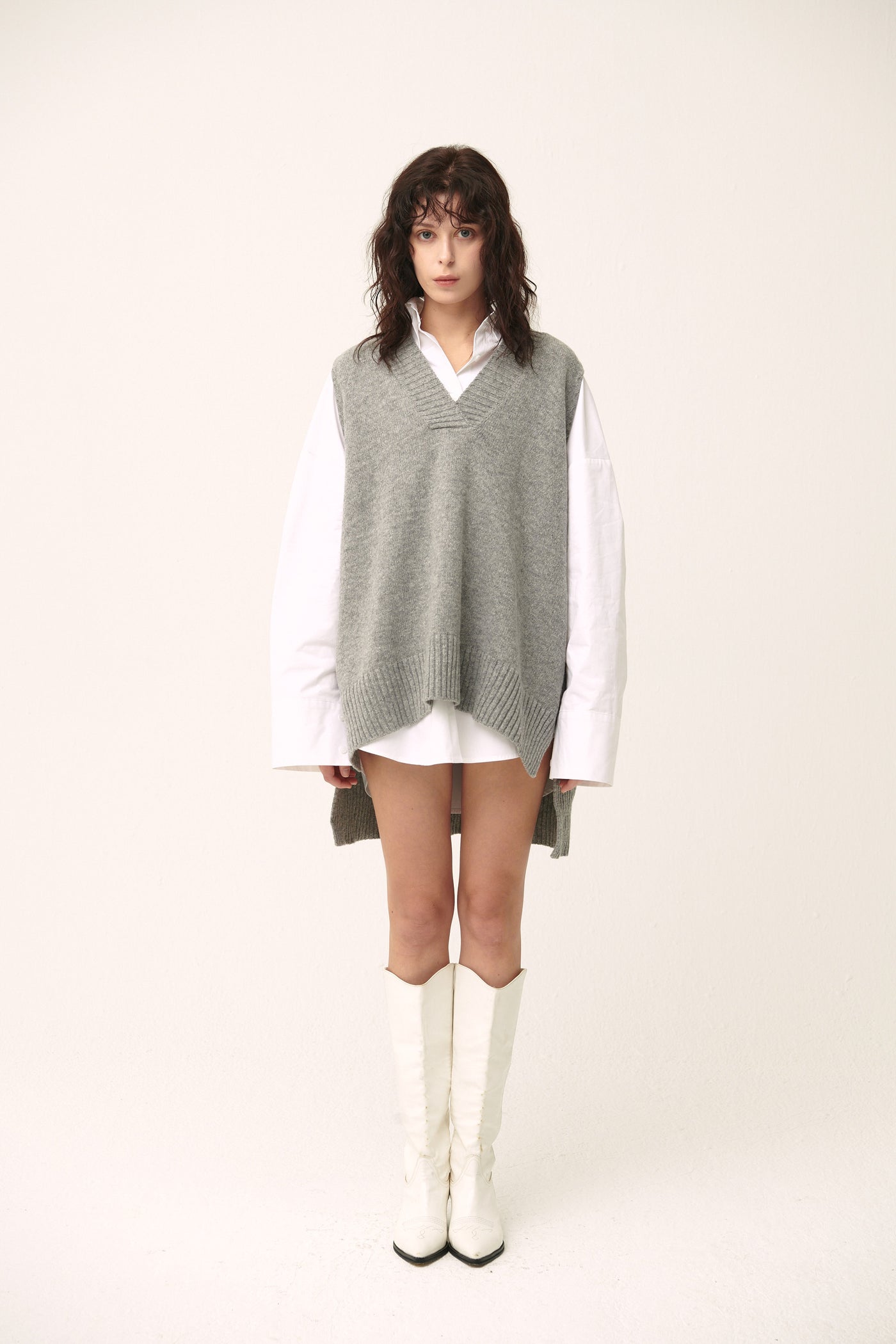 storets.com [NEW] Lyla Oversized Knit Vest