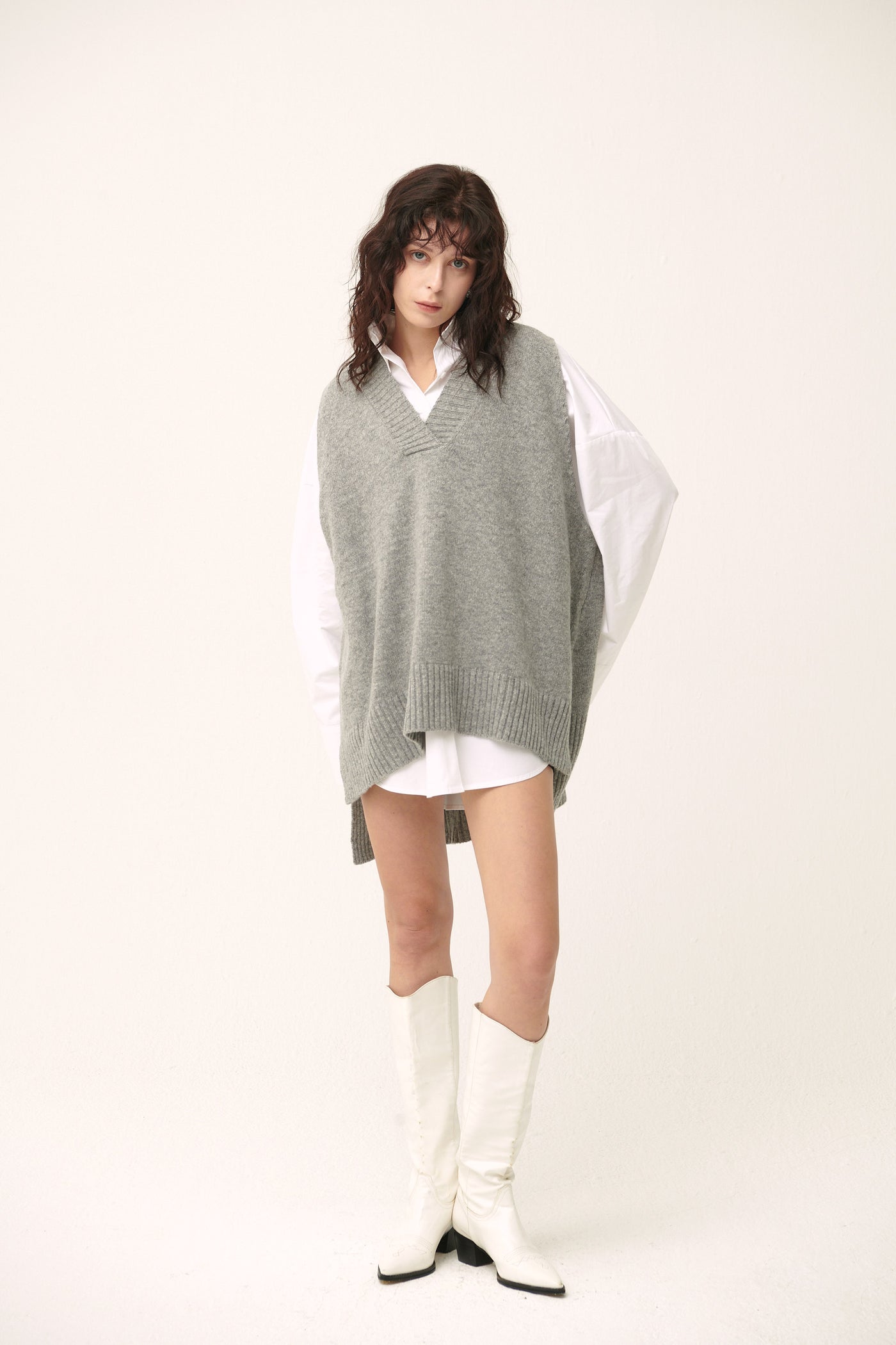 storets.com [NEW] Lyla Oversized Knit Vest