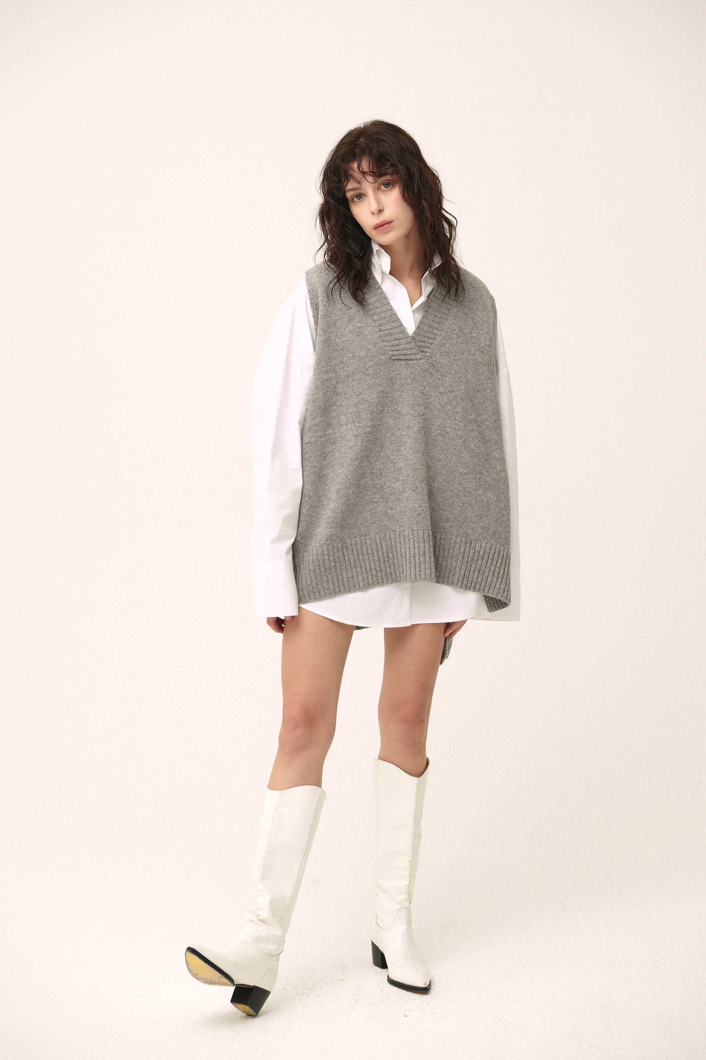 storets.com [NEW] Lyla Oversized Knit Vest
