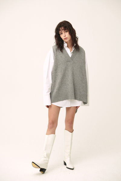 storets.com [NEW] Lyla Oversized Knit Vest