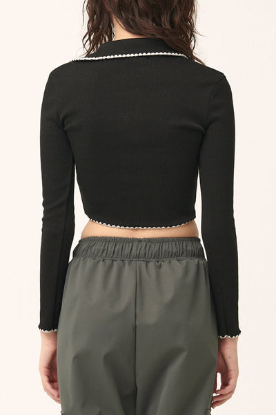 storets.com [NEW] Milla Open Front Crop Top