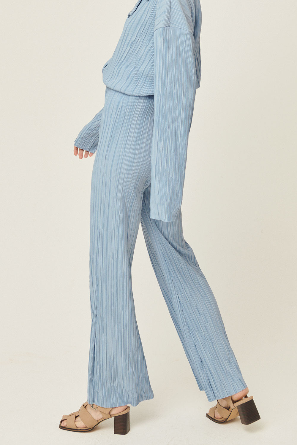 storets.com Maria Flared Leg Plisse Pants