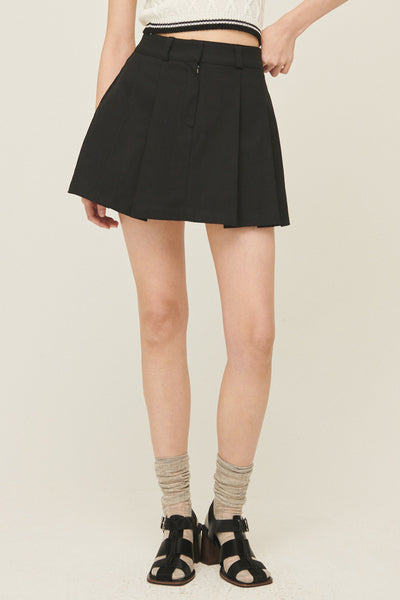 storets.com Sienna Kick Pleats Skirt
