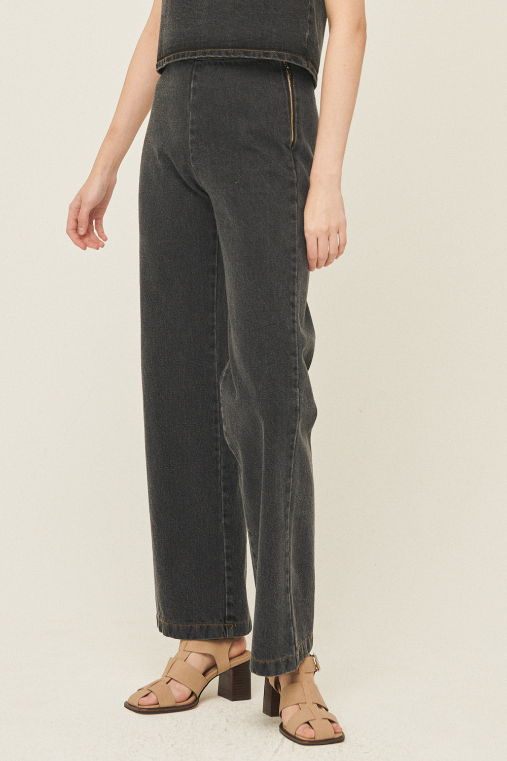 storets.com Harper Straight Leg Jeans