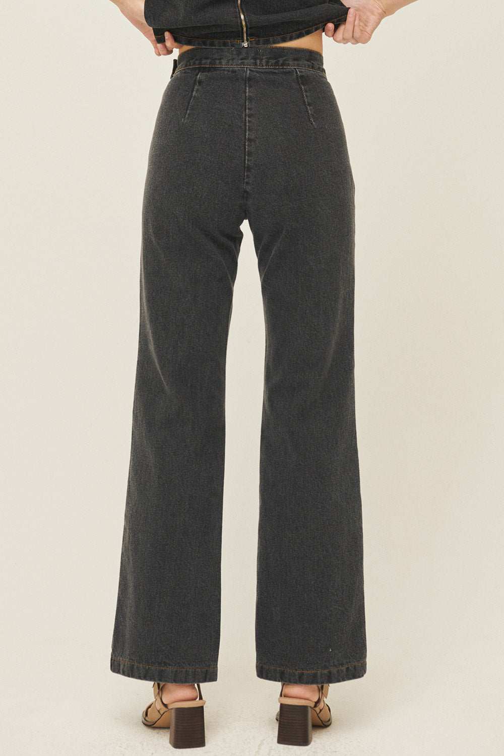 storets.com Harper Straight Leg Jeans