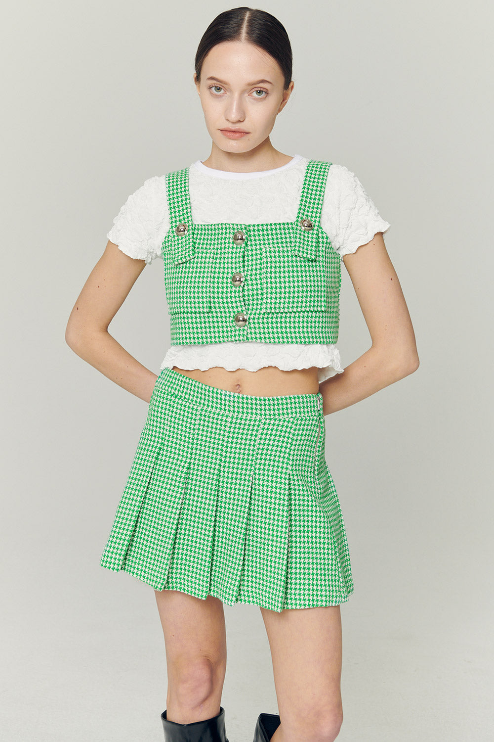 storets.com Haley Buttoned Crop Top