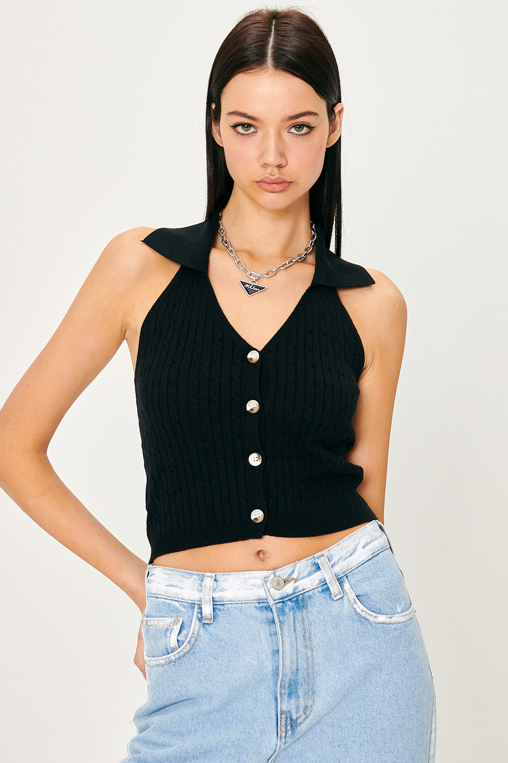 storets.com Avery Knitted Halter Neck Top