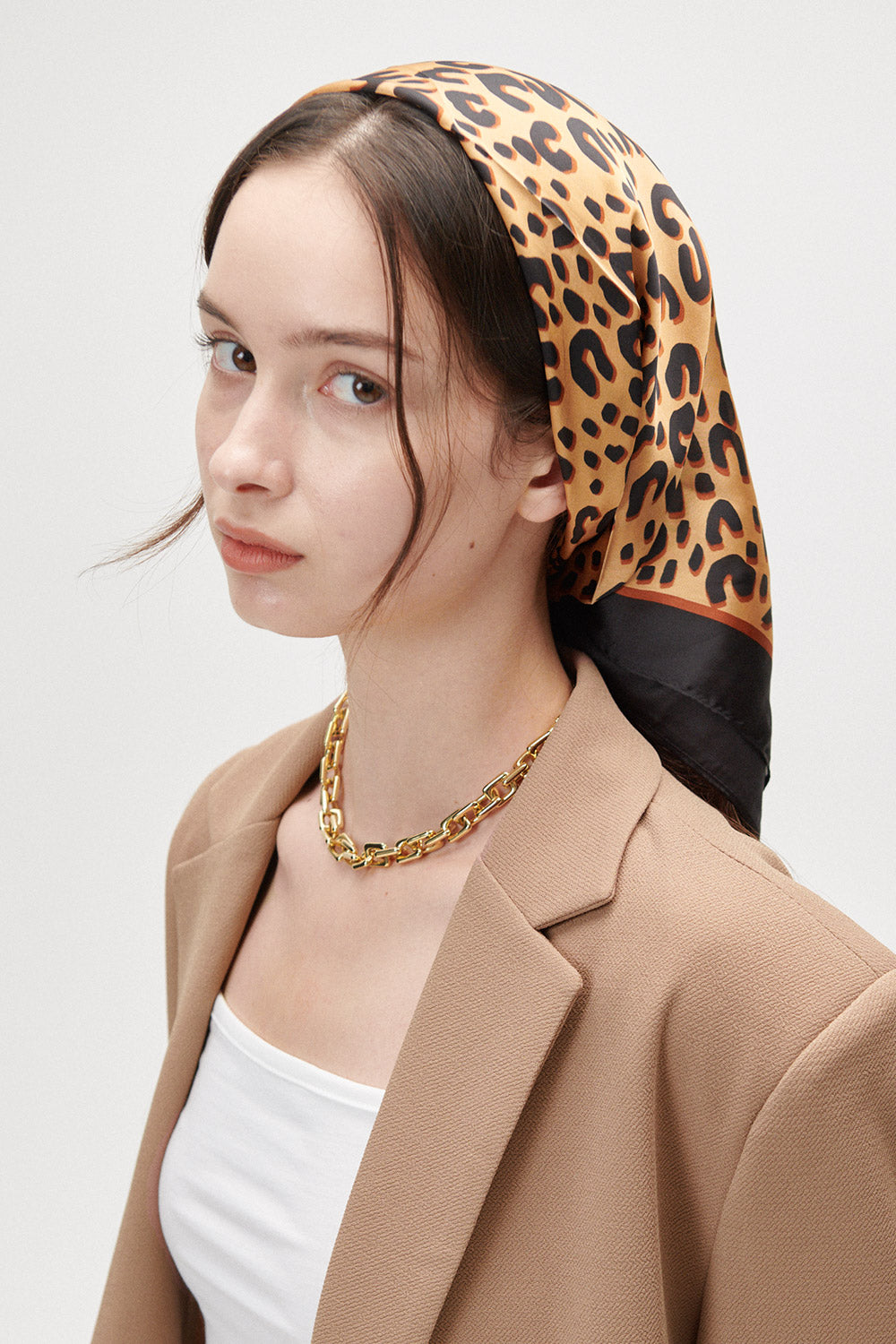 storets.com Sayla Leopard Print Scarf