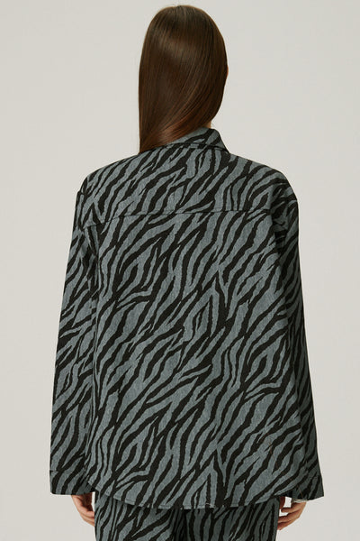 storets.com Ivy Oversized Shacket in Zebra