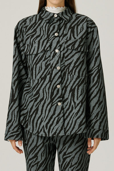 storets.com Ivy Oversized Shacket in Zebra