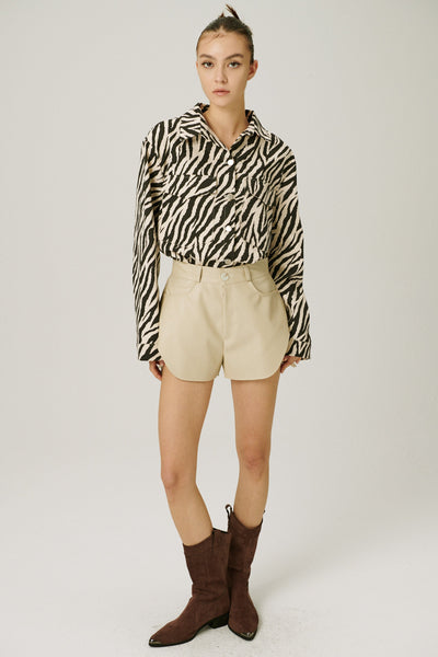 storets.com Lola Overlay Pleather Short