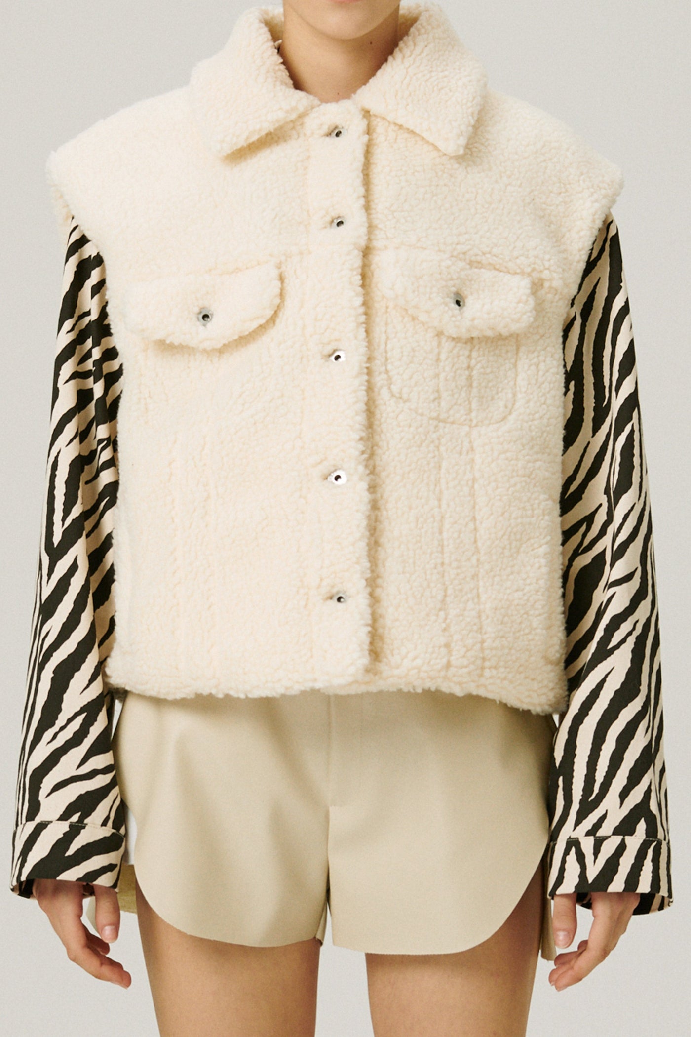 storets.com Cleo Borg Teddy Vest