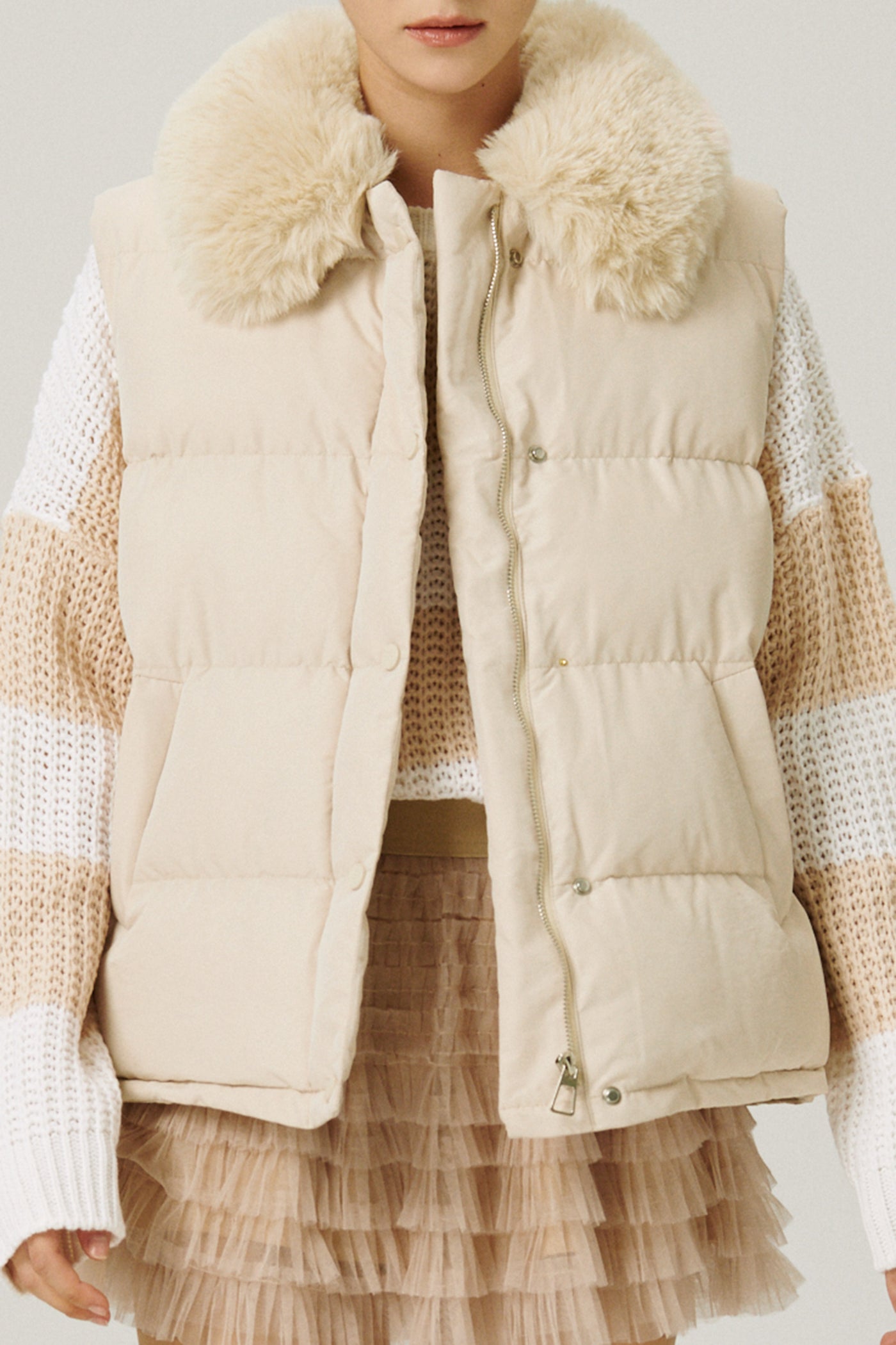 storets.com Polina Sleeveless Puffer Jacket