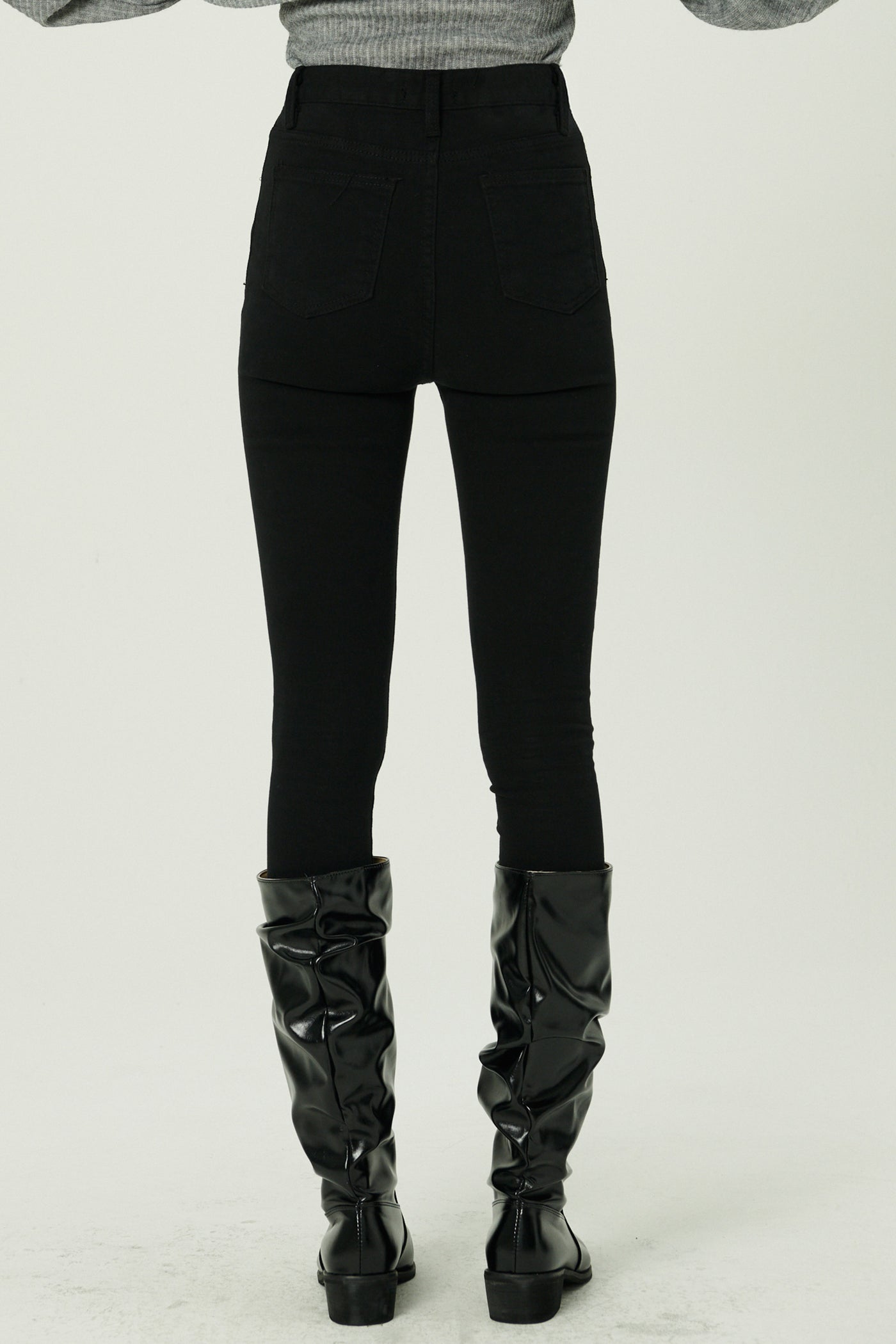 storets.com Annina Cross Over Jeans