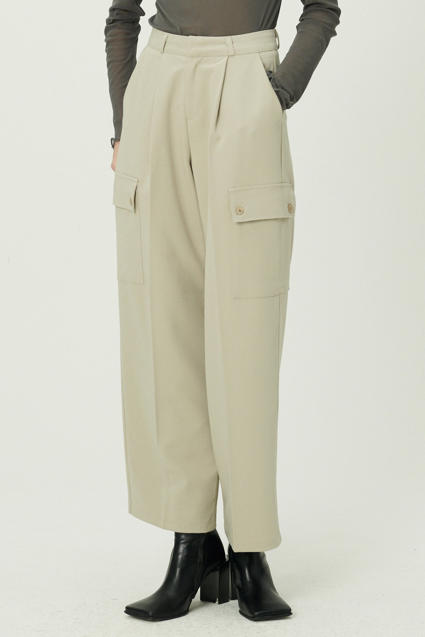 storets.com Emma Wide Leg Cargo Pants