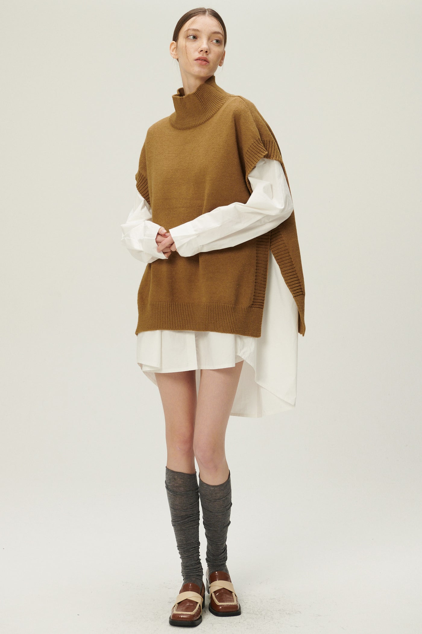 storets.com Adyson Mockneck Buttoned Vest